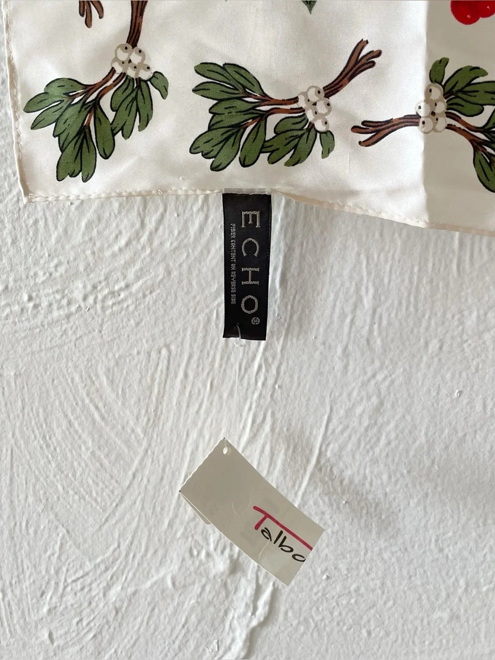 Vintage 90s ECHO Christmas Holiday Holly Berry Mistletoe Silk Scarf NWT